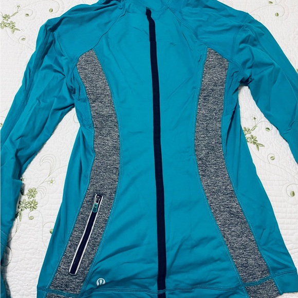 Lululemon Run For Your Life Pullover Size 6 - Picture 2 of 3